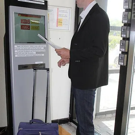 Stop'n Sleep Szálloda 3*