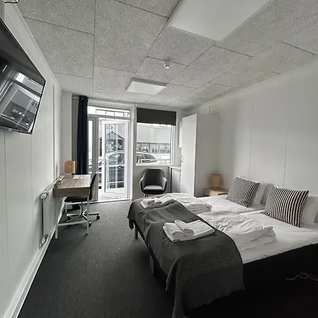 Stop'n Sleep Hotel 3*