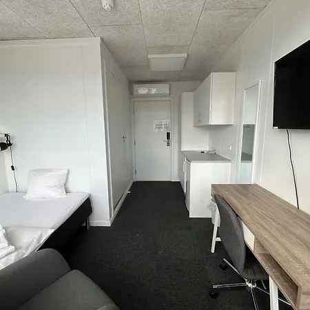 호텔 Stop'n Sleep 3*