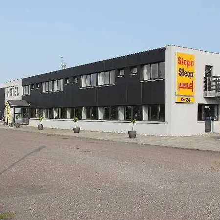 Stop'n Sleep فندق Rødby