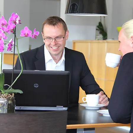 Stop'n Sleep Szálloda 3*